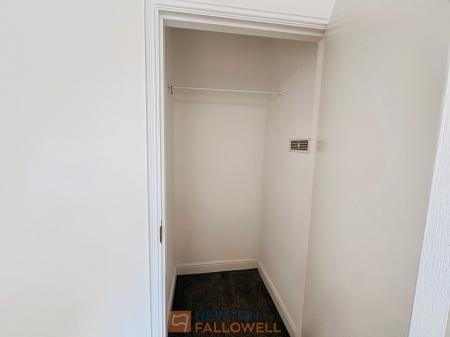 2 bedroom Semi-detached house for sale in Crown Street, Mansfield, NG18