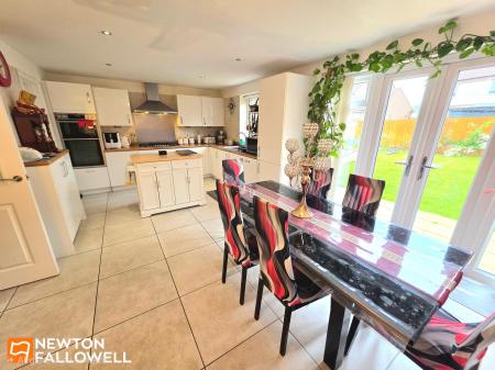 5 bedroom Detached house for sale in Beldover Drive, Nottingham, NG8
