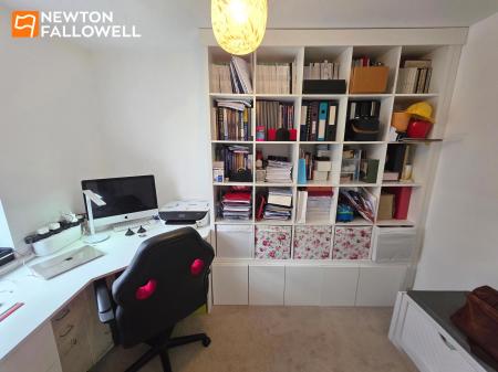 5 bedroom Detached house for sale in Beldover Drive, Nottingham, NG8