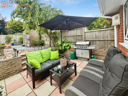 3 bedroom Detached house for sale in Kingsley Close, Mansfield Woodhouse, NG19