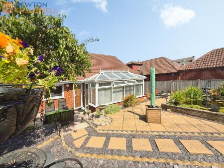 3 bedroom Detached house for sale in Kingsley Close, Mansfield Woodhouse, NG19