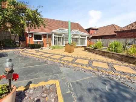 3 bedroom Detached house for sale in Kingsley Close, Mansfield Woodhouse, NG19