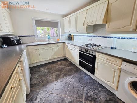 3 bedroom Detached house for sale in Kingsley Close, Mansfield Woodhouse, NG19
