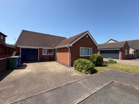 3 bedroom Detached house for sale in Kingsley Close, Mansfield Woodhouse, NG19