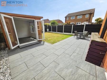 3 bedroom Semi-detached house for sale in Kempton Road, Mansfield, NG18