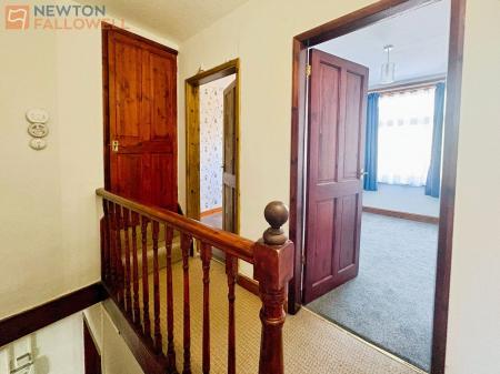 4 bedroom Terraced House for sale in Mount Milner, Mansfield, NG18