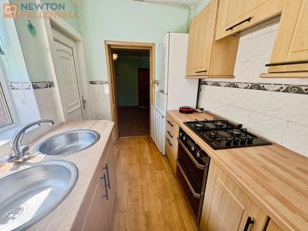 4 bedroom Terraced House for sale in Mount Milner, Mansfield, NG18