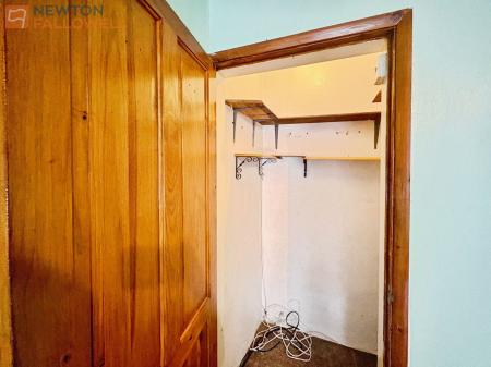 4 bedroom Terraced House for sale in Mount Milner, Mansfield, NG18