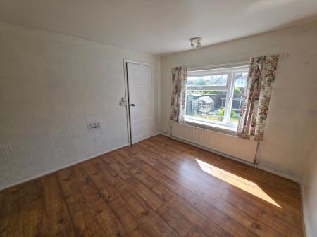 3 bedroom Semi-detached house for sale in Ladybrook Lane, Mansfield, NG18