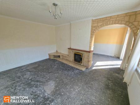 3 bedroom Semi-detached house for sale in Ladybrook Lane, Mansfield, NG18