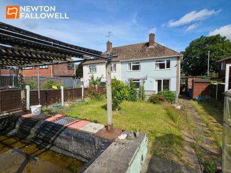 3 bedroom Semi-detached house for sale in Ladybrook Lane, Mansfield, NG18
