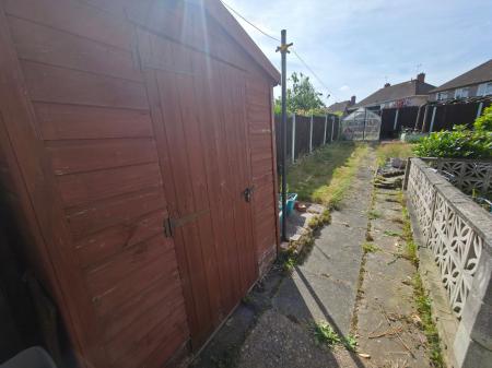 3 bedroom Semi-detached house for sale in Ladybrook Lane, Mansfield, NG18