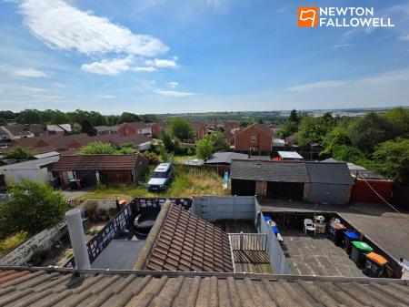 3 bedroom Terraced House for sale in Blackwell Road, Huthwaite, NG17