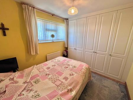 4 bedroom Link detached house for sale in Crosby Close, Forest Town, NG19