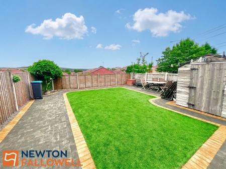 4 bedroom Link detached house for sale in Crosby Close, Forest Town, NG19