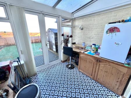 4 bedroom Link detached house for sale in Crosby Close, Forest Town, NG19