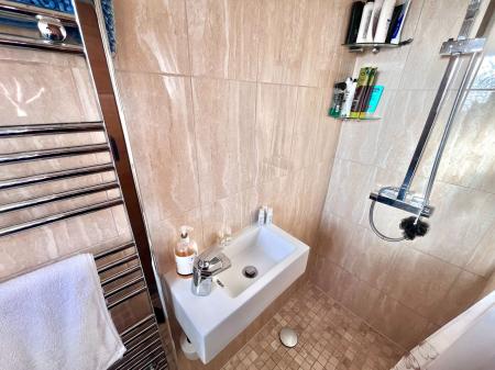 4 bedroom Link detached house for sale in Crosby Close, Forest Town, NG19