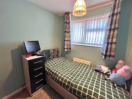 4 bedroom Link detached house for sale in Crosby Close, Forest Town, NG19