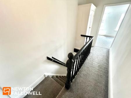3 bedroom Terraced House for sale in Chesterfield Road South, Mansfield, NG19