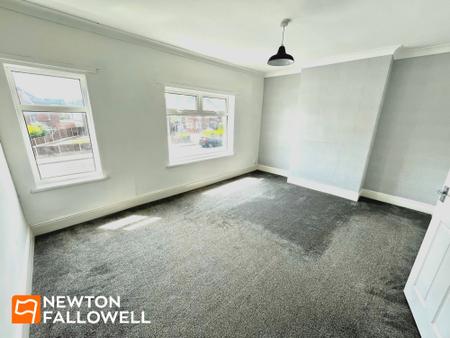 3 bedroom Terraced House for sale in Chesterfield Road South, Mansfield, NG19