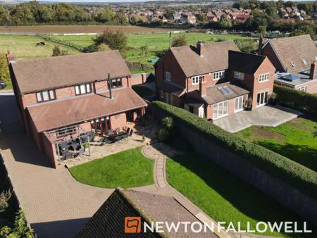 4 bedroom Detached house for sale in Northfield Avenue, Pleasley Vale