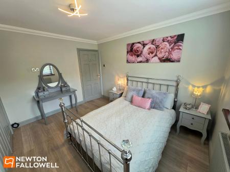 4 bedroom Detached house for sale in Northfield Avenue, Pleasley Vale, NG19