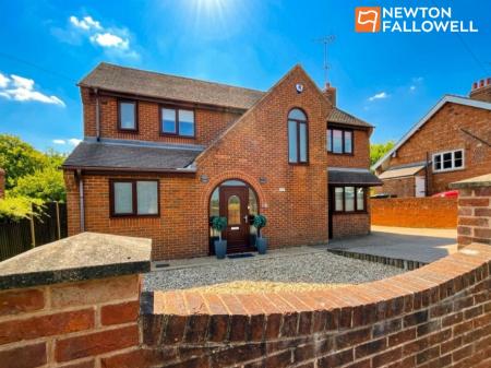 4 bedroom Detached house for sale in Northfield Avenue, Pleasley Vale