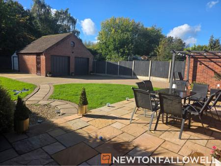 4 bedroom Detached house for sale in Northfield Avenue, Pleasley Vale