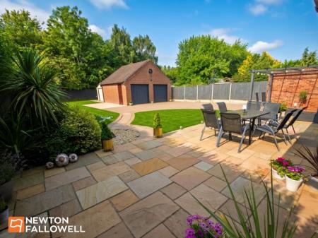 4 bedroom Detached house for sale in Northfield Avenue, Pleasley Vale, NG19