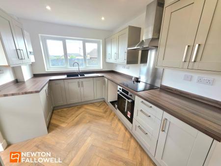 3 bedroom Detached house for sale in Southwell Road East, Rainworth, NG21