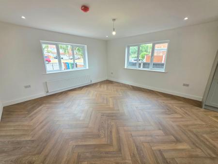 3 bedroom Detached house for sale in Southwell Road East, Rainworth, NG21