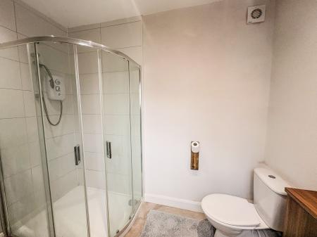 3 bedroom Semi-detached house for sale in Nottingham Road, Mansfield, NG18