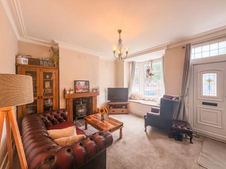 3 bedroom Semi-detached house for sale in Nottingham Road, Mansfield, NG18