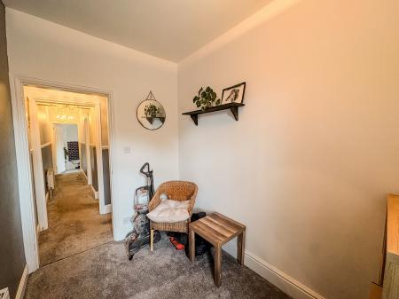 3 bedroom Semi-detached house for sale in Nottingham Road, Mansfield, NG18