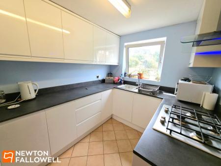2 bedroom Semi-detached house for sale in Park Hall Road, Mansfield Woodhouse, NG19