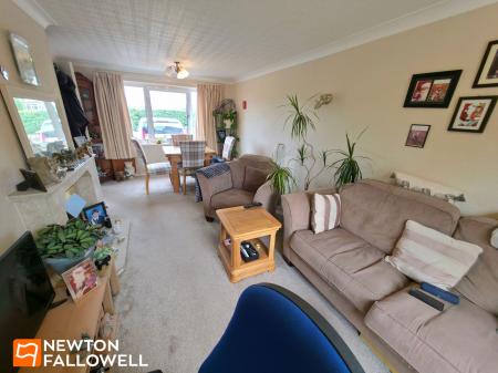 2 bedroom Semi-detached house for sale in Park Hall Road, Mansfield Woodhouse, NG19