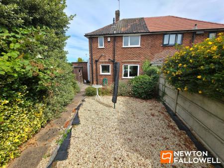 2 bedroom Semi-detached house for sale in Park Hall Road, Mansfield Woodhouse, NG19
