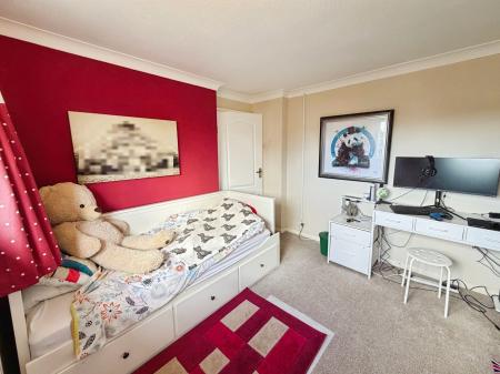 2 bedroom Semi-detached house for sale in Park Hall Road, Mansfield Woodhouse, NG19