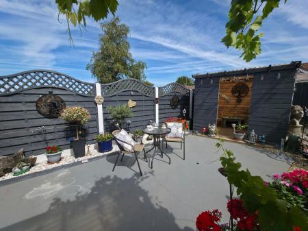 2 bedroom Semi-detached bungalow for sale in Sycamore Close, Rainworth, NG21