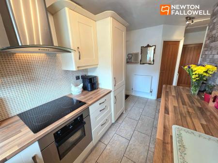 2 bedroom Semi-detached bungalow for sale in Sycamore Close, Rainworth, NG21