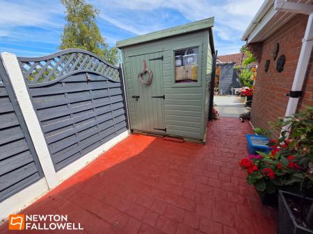 2 bedroom Semi-detached bungalow for sale in Sycamore Close, Rainworth, NG21