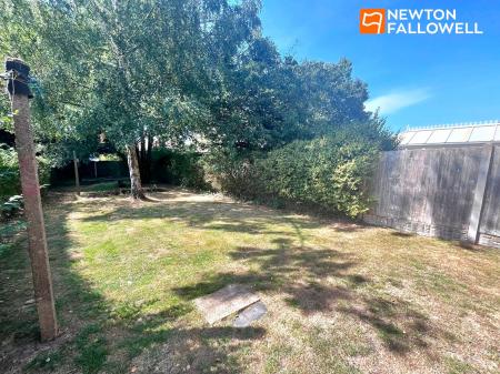 3 bedroom House to let in Hillsway Crescent, Mansfield, NG18