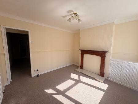 2 bedroom Terraced House to let in Howard Road, Mansfield, NG19