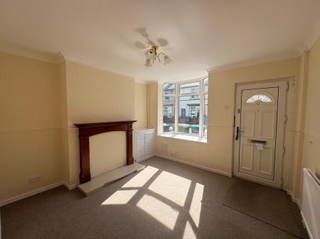 2 bedroom Terraced House to let in Howard Road, Mansfield, NG19