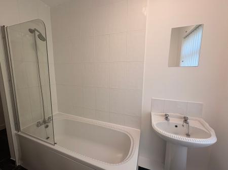 2 bedroom Terraced House to let in Howard Road, Mansfield, NG19