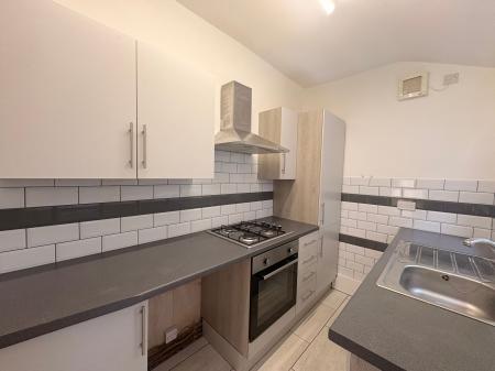2 bedroom Terraced House to let in Howard Road, Mansfield, NG19