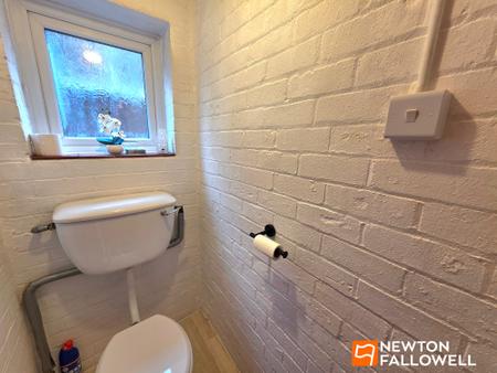 4 bedroom Detached house for sale in Southwell Road East, Rainworth, NG21