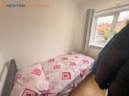3 bedroom Semi-detached house for sale in Romsey Place, Mansfield, NG19