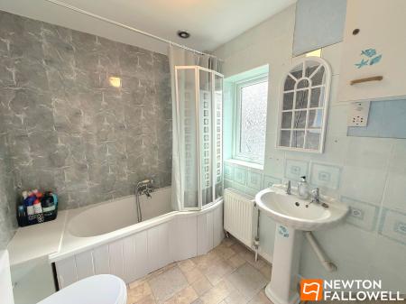 3 bedroom Semi-detached house for sale in Romsey Place, Mansfield, NG19