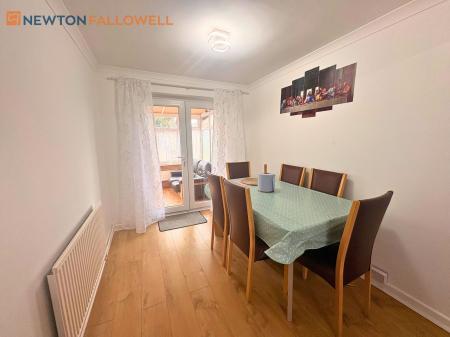 3 bedroom Semi-detached house for sale in Romsey Place, Mansfield, NG19